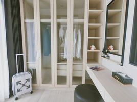 1 Bedroom Condo for rent at Life One Wireless, Lumphini