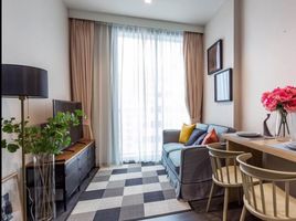 1 Schlafzimmer Appartement zu vermieten im Edge Sukhumvit 23, Khlong Toei Nuea