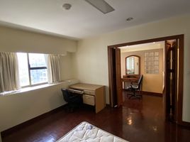 อพาร์ทเม้นท์ 3 ห้องนอน ให้เช่า ในโครงการ เอ็กซ์คูทีฟ แมนชั่น, คลองตันเหนือ