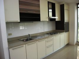 2 Bedroom Condo for rent at New House Condo, Lumphini
