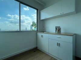 Studio Penthouse zu verkaufen im Supalai Park Srinakarin, Nong Bon