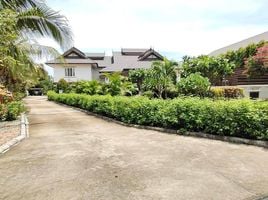 3 Schlafzimmer Villa zu verkaufen in Ban Thi, Lamphun, Huai Yap