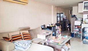 1 Bedroom Condo for sale in Phlapphla, Bangkok Tara Ruankaew