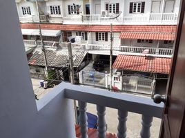 3 Schlafzimmer Reihenhaus zu vermieten im Sinthawi Grand Village, Tha Kham, Bang Khun Thian