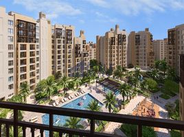 1 Bedroom Condo for sale at Lamaa, Madinat Jumeirah Living, Umm Suqeim, Dubai