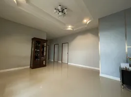 3 Bedroom House for sale at Pruksa Mahanakorn Banbung-Chonburi, Nong Chak