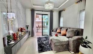 3 Bedrooms House for sale in Nong Prue, Pattaya Uraiwan Park View