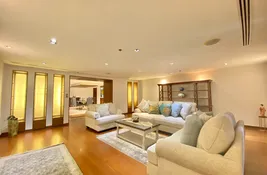 3 bedroom Condo for sale in Bangkok, Thailand