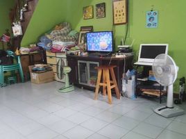 2 Schlafzimmer Haus zu verkaufen im Baan Pongsirichai 4, Om Noi