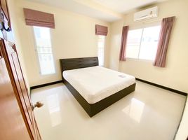 3 Schlafzimmer Villa zu vermieten im Chokchai Garden Home 3, Nong Prue, Pattaya