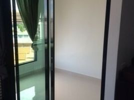 2 Schlafzimmer Wohnung zu vermieten im Click Condo Sukhumvit 65, Phra Khanong Nuea