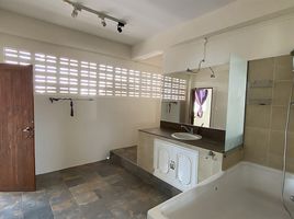 6 Bedroom House for sale in Chiang Mai, Wat Ket, Mueang Chiang Mai, Chiang Mai