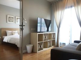 1 Schlafzimmer Appartement zu vermieten im Condolette Dwell Sukhumvit 26, Khlong Tan