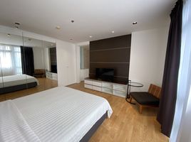 1 Schlafzimmer Wohnung zu vermieten im Nantiruj Tower, Khlong Toei