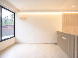 3 Bedroom Townhouse for sale at Nue Hybe Suksawat, Rat Burana, Rat Burana, Bangkok