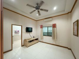 4 Schlafzimmer Villa zu vermieten im SP Village 4, Nong Pla Lai, Pattaya