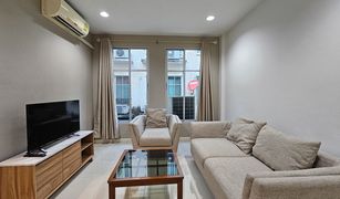 5 Bedrooms House for sale in Bang Phongphang, Bangkok Baan Klang Krung Grande Vienna Rama 3