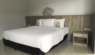 Вилла, 5 спальни на продажу в Чернг Талай, Пхукет Sabai Pool Villa