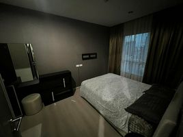 2 Bedroom Condo for sale at Life Ratchadapisek, Huai Khwang