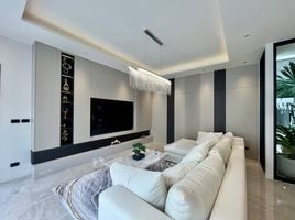 5 Bedroom Villa for sale in Na Kluea, Pattaya, Na Kluea