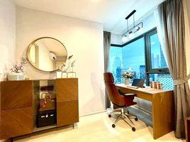 2 Bedroom Condo for rent at Life One Wireless, Lumphini