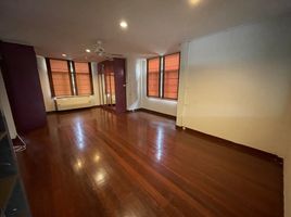 4 Bedroom House for rent in St. Joseph Convent School, Si Lom, Thung Mahamek