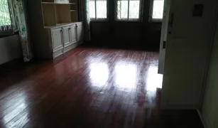 4 Bedrooms House for sale in Thung Mahamek, Bangkok 