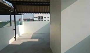 暖武里 Talat Khwan 4 卧室 Whole Building 售 