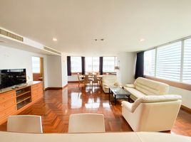 2 Bedroom Apartment for sale at Asoke Place, Khlong Toei Nuea