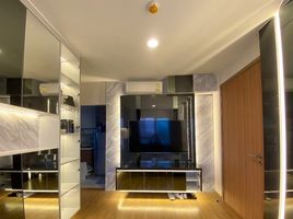 1 Schlafzimmer Appartement zu verkaufen im Fuse Chan - Sathorn, Yan Nawa