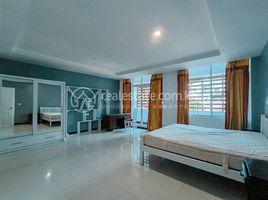 Studio Appartement zu vermieten im 2 Bedroom Apartment for Lease in Daun Penh, Phsar Thmei Ti Bei