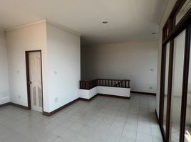 3 Bedroom Townhouse for sale at Pantiya Rama 5, Bang Si Mueang