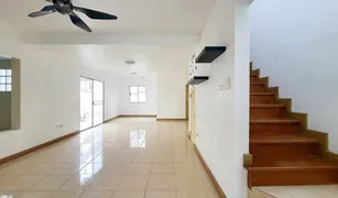 3 Bedrooms House for sale in Takhian Tia, Pattaya Baan Klang Suan