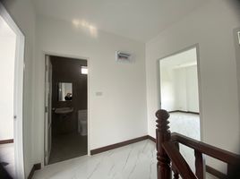 3 Bedroom Townhouse for sale at Thipmanee, Khlong Nueng, Khlong Luang, Pathum Thani