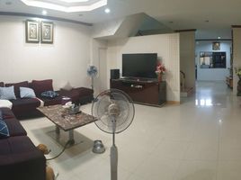 在Taksin Hospital, Somdet Chaophraya出售的4 卧室 联排别墅, Somdet Chaophraya