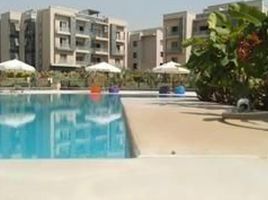 2 Schlafzimmer Appartement zu verkaufen im Sun Capital, Fayoum Desert road