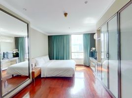 1 Bedroom Condo for rent at President Place, Lumphini