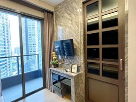 1 Bedroom Condo for rent at The Lumpini 24, Khlong Tan