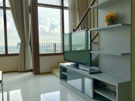 1 Bedroom Apartment for rent at The Emporio Place, Khlong Tan, Khlong Toei