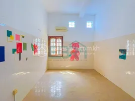 8 Bedroom House for rent in Made in Cambodia Market, Sala Kamreuk, Sala Kamreuk