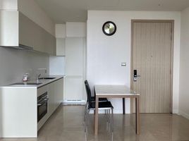 1 Schlafzimmer Appartement zu vermieten im Magnolias Waterfront Residences, Khlong Ton Sai, Khlong San