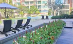 Communal Garden Area at เดอะ ซีเครซ