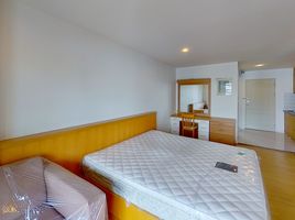 1 Schlafzimmer Appartement zu vermieten im Silom Terrace, Si Lom