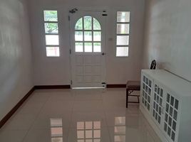3 Bedroom Townhouse for rent in Prasanmit Hospital, Sam Sen Nai, Sam Sen Nai