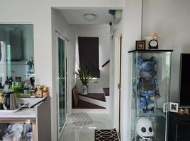3 Bedroom Villa for sale at Pruklada Wongwaen - Hathairat, Sam Wa Tawan Tok, Khlong Sam Wa