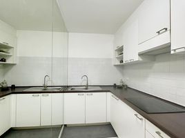 2 Schlafzimmer Wohnung zu vermieten im The 49 Plus 2, Khlong Tan Nuea