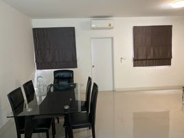 3 Schlafzimmer Haus zu vermieten im Pleno Pinklao - Charun 2, Wat Chalo