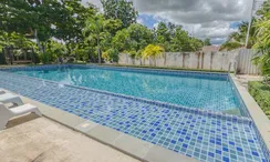 Фото 3 of the Communal Pool at The Maple Pattaya