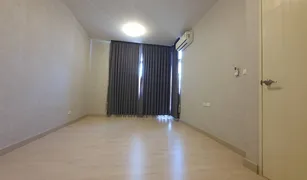 3 Bedrooms Townhouse for sale in Bang Chan, Bangkok Sixnature Ramintra 109