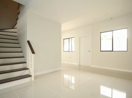 3 Bedroom Townhouse for sale at Baan Pruksa 54 Klong Tanon-Bangbuathong, Bang Mae Nang, Bang Yai